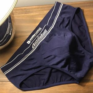 Comfy, navy blue AussieBum briefs. Great for workouts. Keeps it all in place😎